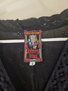 Early 2010s Johnny Was Eyelet Boho Tunic Top/Dress with Smocked Waist 3/4 Sleeve